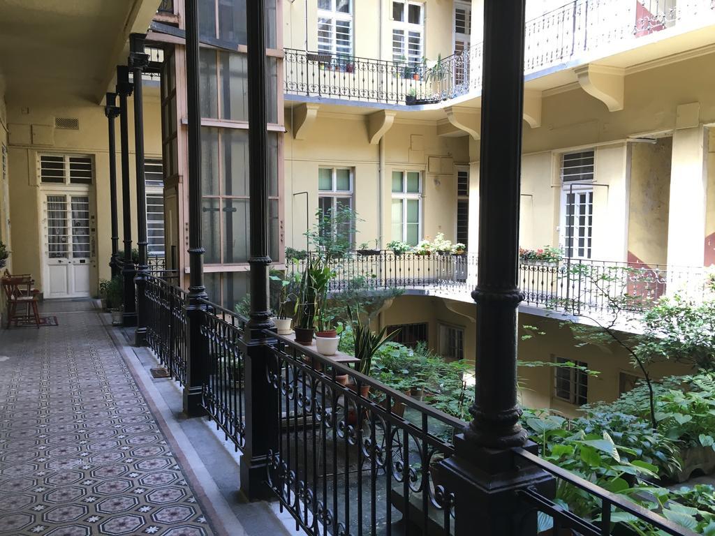 Creative Apartment - Rákóczi street Budapesta Exterior foto